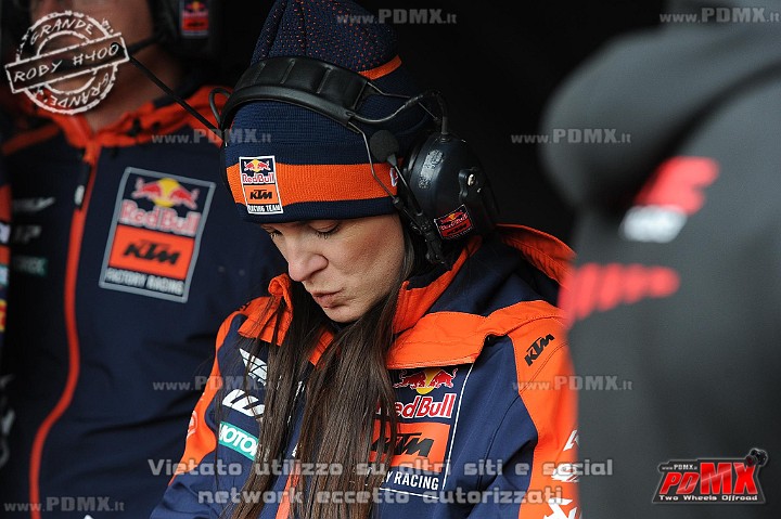 ROB_5230 (Copy).JPG
